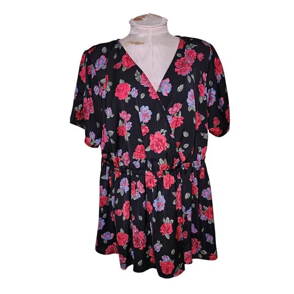 TORRID Top Size‎ 2 Floral Short Sleeve V Neck Flowy - Picture 1 of 5